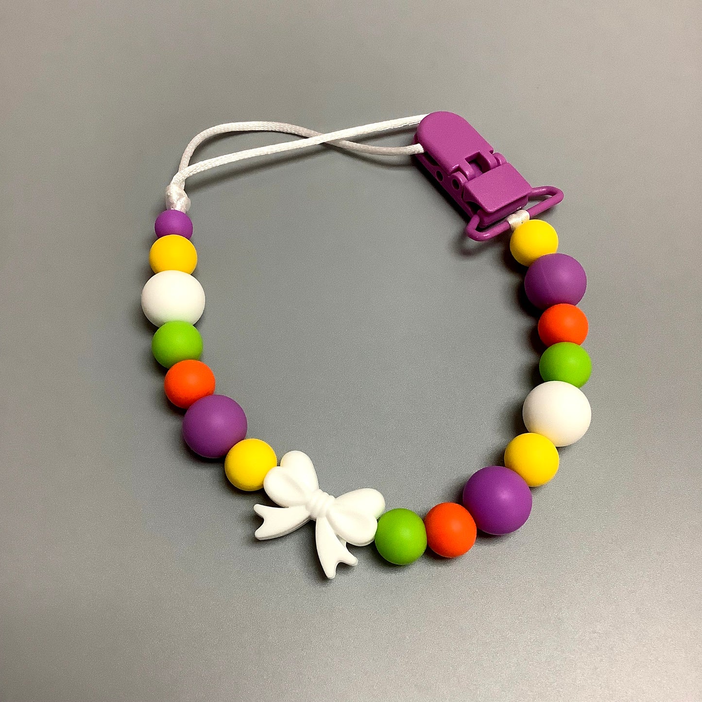 Silicone pacifier clip - White loop and multi-colored beads