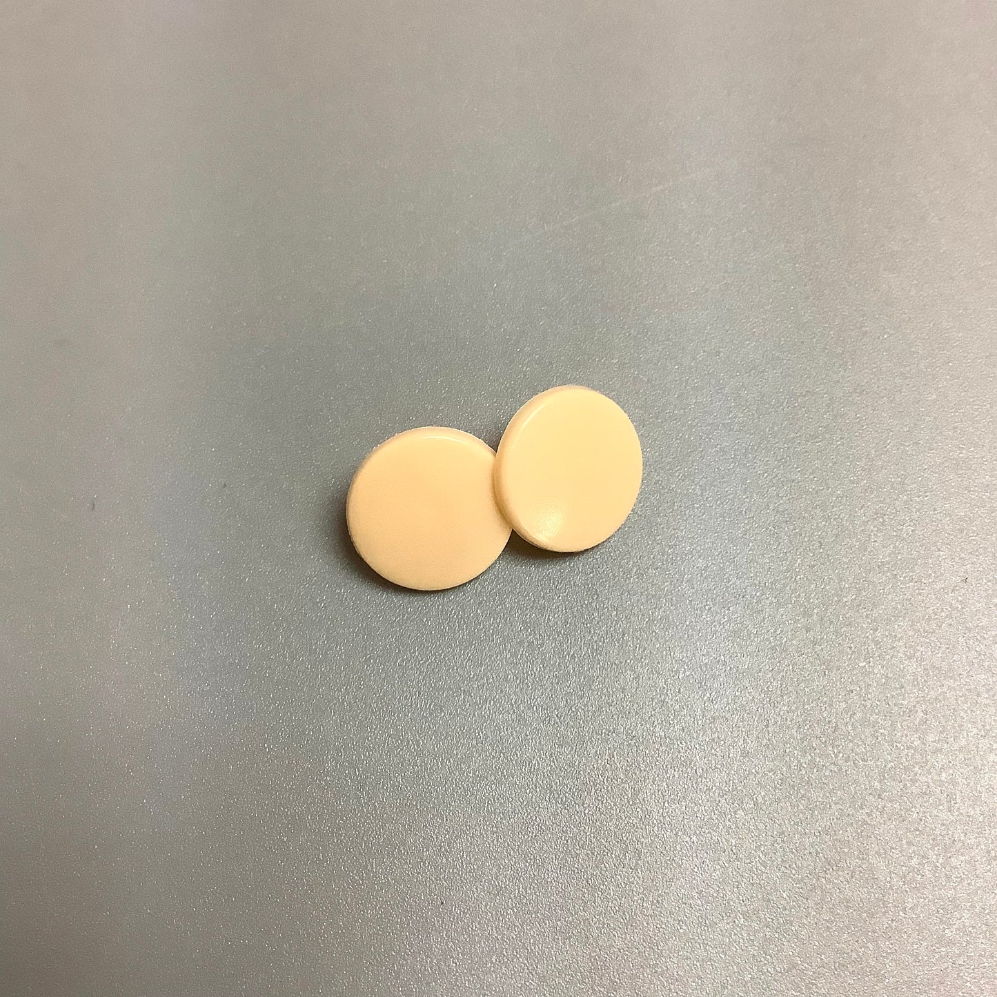 Blue/beige elephant bib