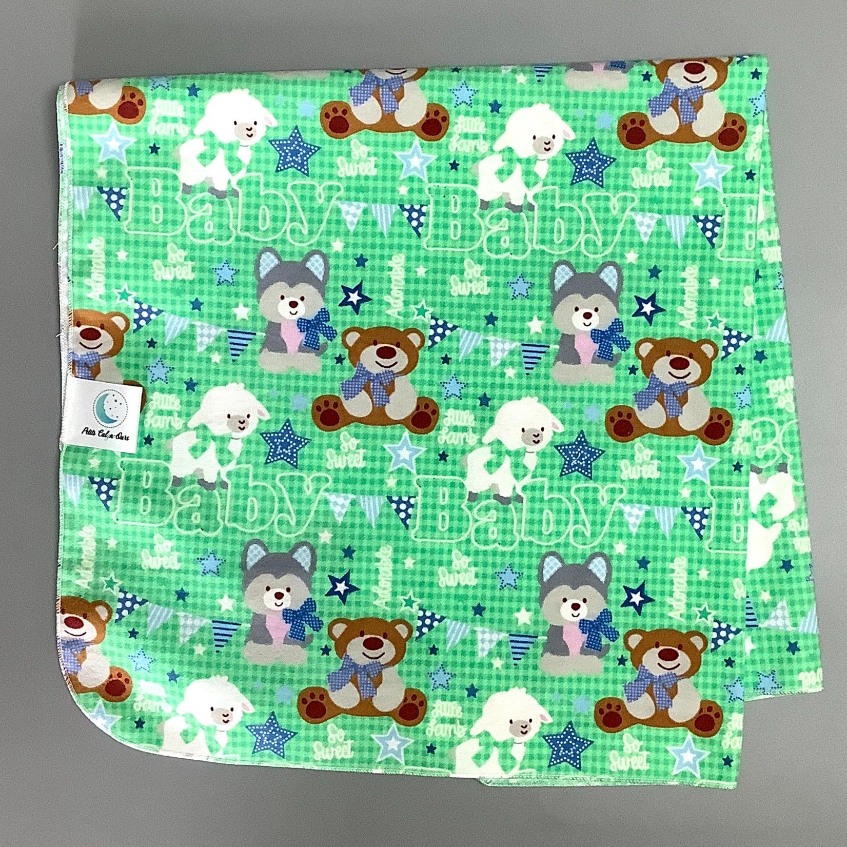 Produit idéal pour endormir vos petits trésors!  Doudou en flannel 100% coton