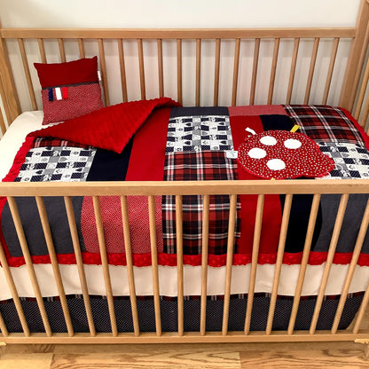 Un joli ensemble 3 morceaux pour le berceau de bébé. Avec de belles couleurs vives, cet ensemble en coton sur le dessus et en Minky en dessous. L'ensemble comprend la douillette, le drap contour et la jupe de lit assortie.   Chaque morceau est fait au Québec et est unique.