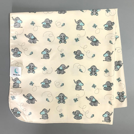 Produit idéal pour endormir vos petits trésors!  Doudou en flannel 100% coton